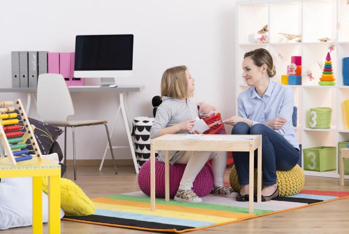 child during play therapy